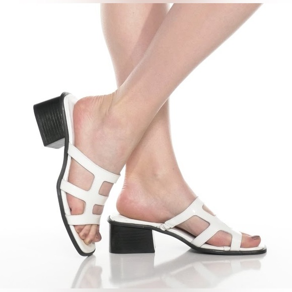 Steve Madden White Princess Sandal - Picture 1 of 6